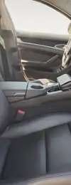 2012 Porsche Panamera S Hybrid thumbnail 9
